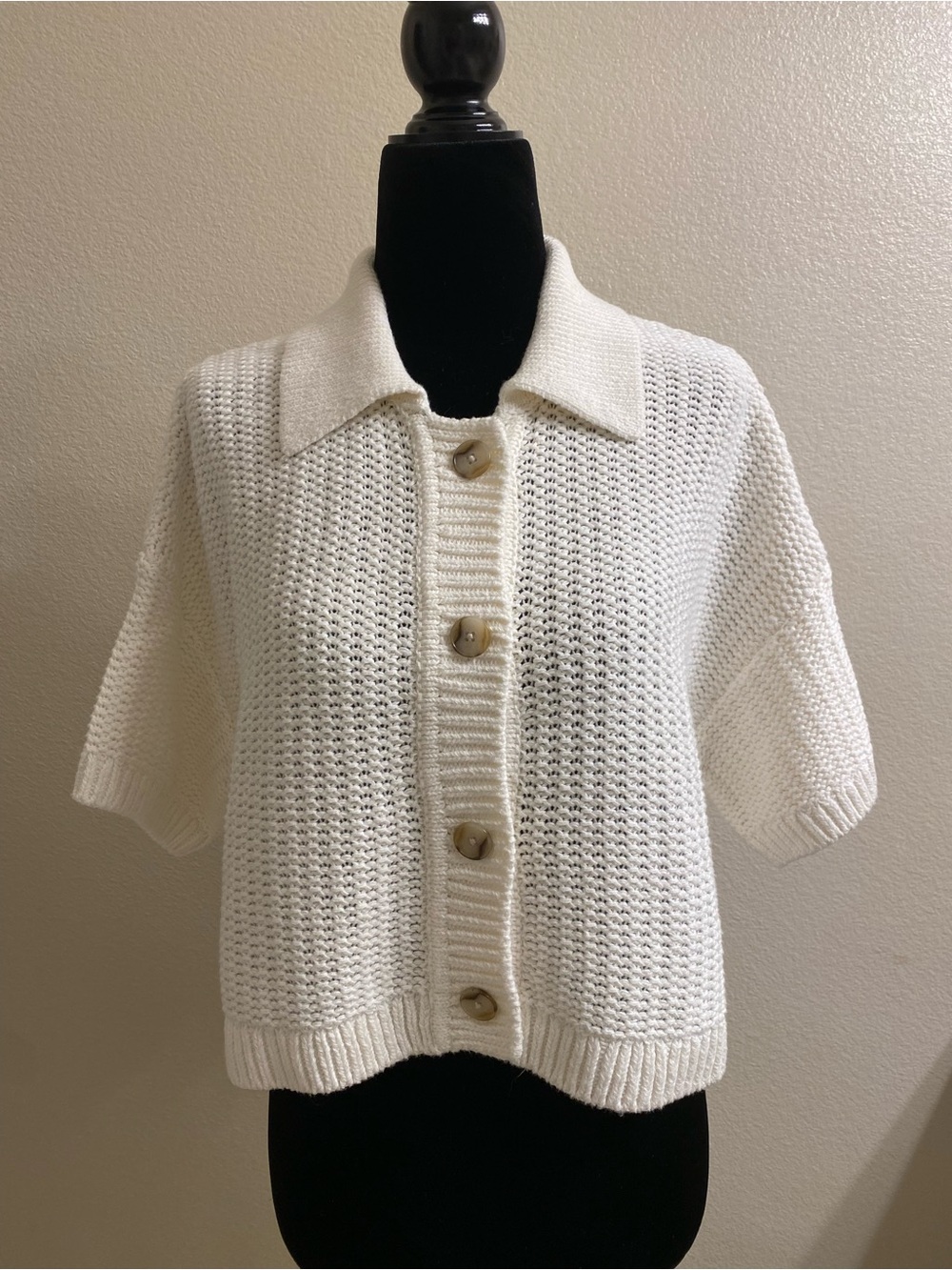 Banana Republic Cream Cotton Cropped Short-Sleeve Button Knit Cardigan